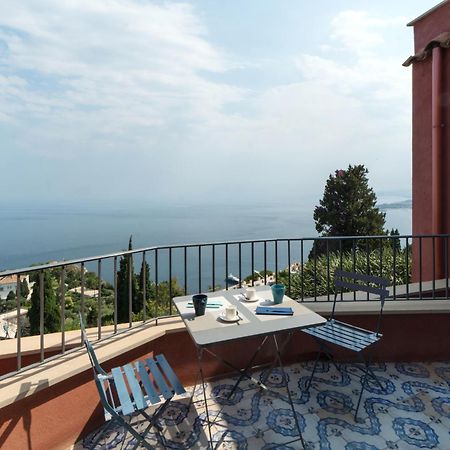 The Charming House Apartment Taormina Bagian luar foto