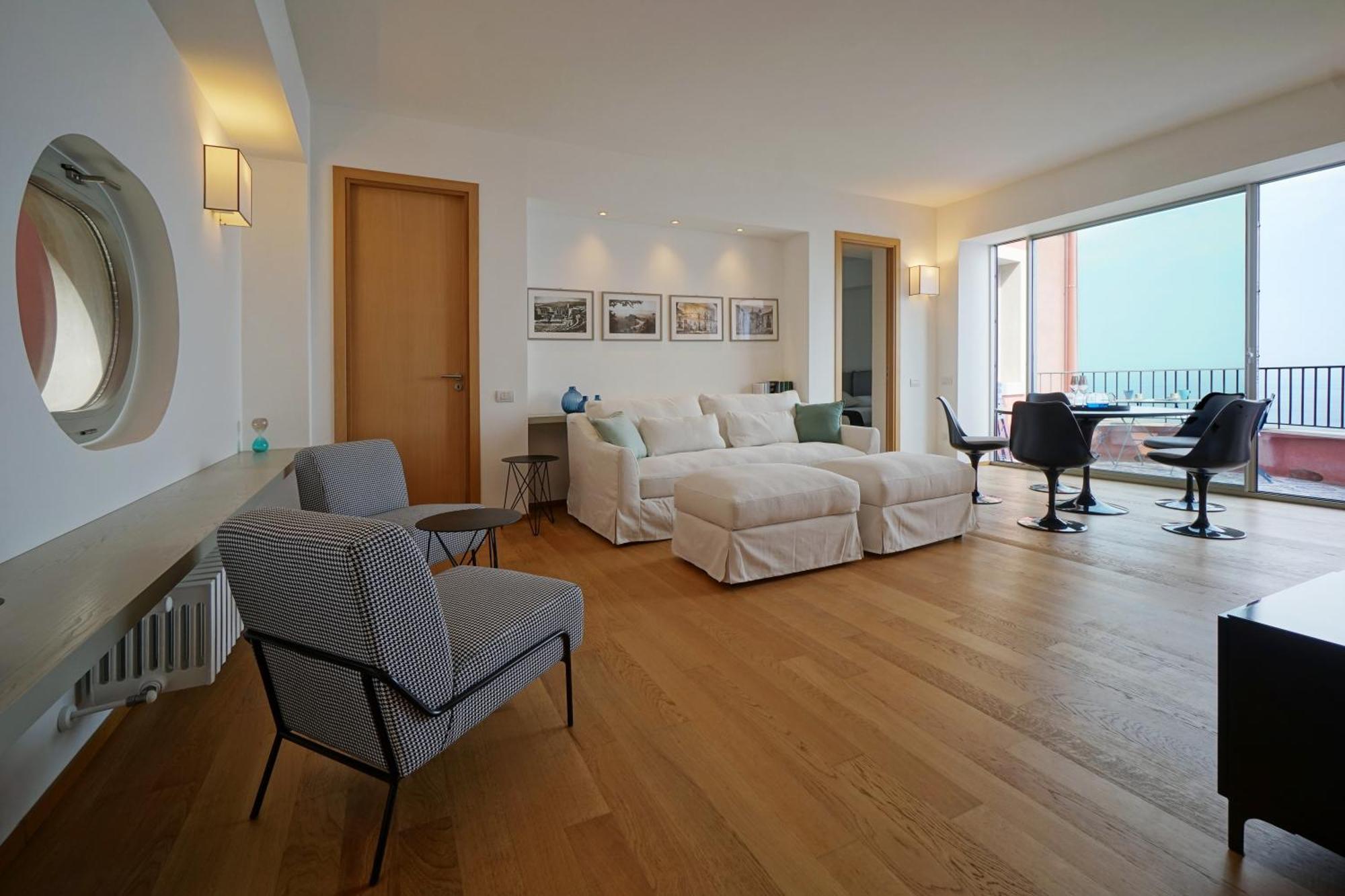 The Charming House Apartment Taormina Bagian luar foto