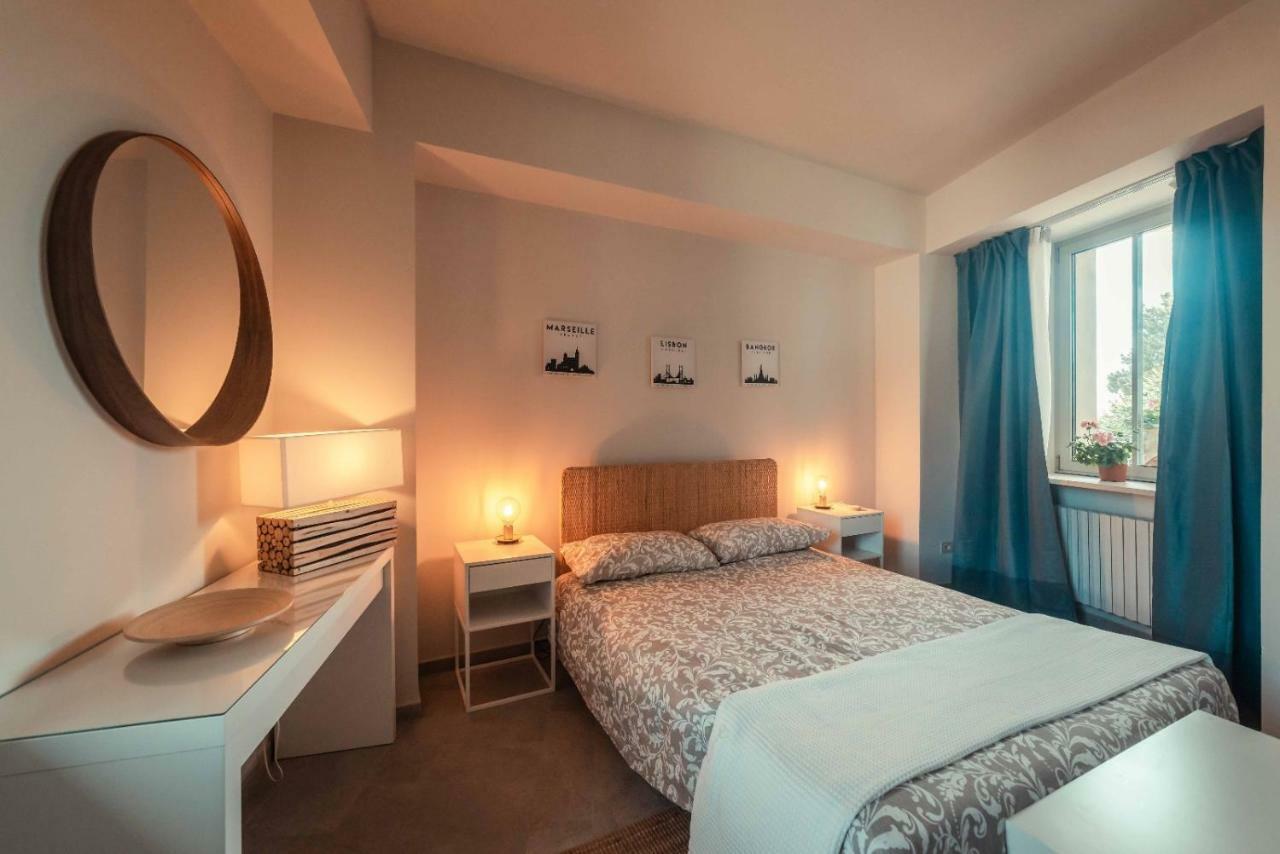The Charming House Apartment Taormina Bagian luar foto