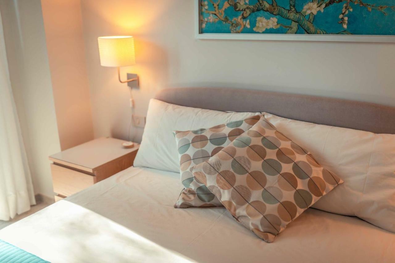The Charming House Apartment Taormina Bagian luar foto