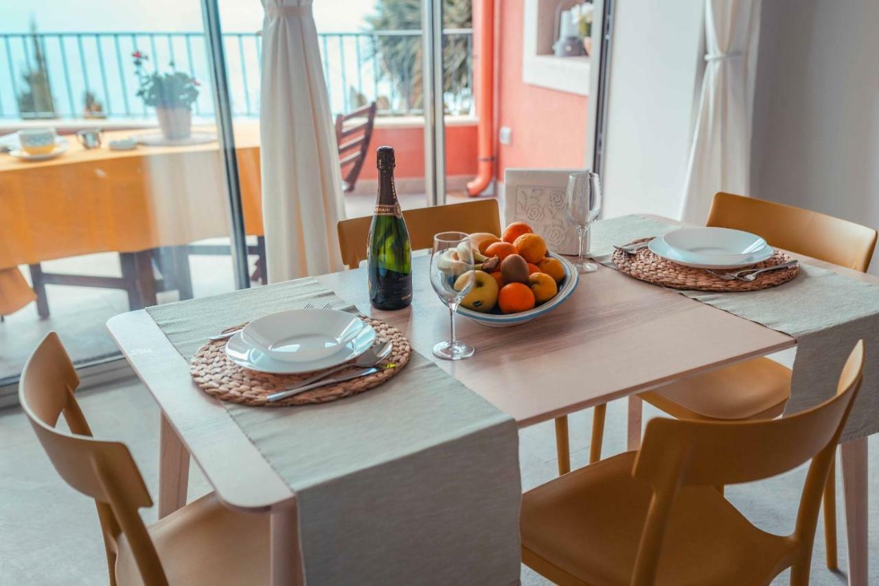 The Charming House Apartment Taormina Bagian luar foto
